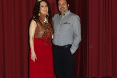 En el escenario del Teatro Municipal Concha Espina con mi marido Gonzalo Martínez