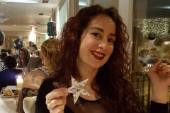 Estrella Cuello celebrando actuación