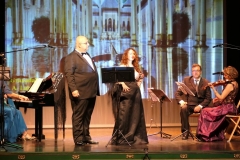 Concierto Teatro Liceo Santoña con el Ensemble Más que Voces