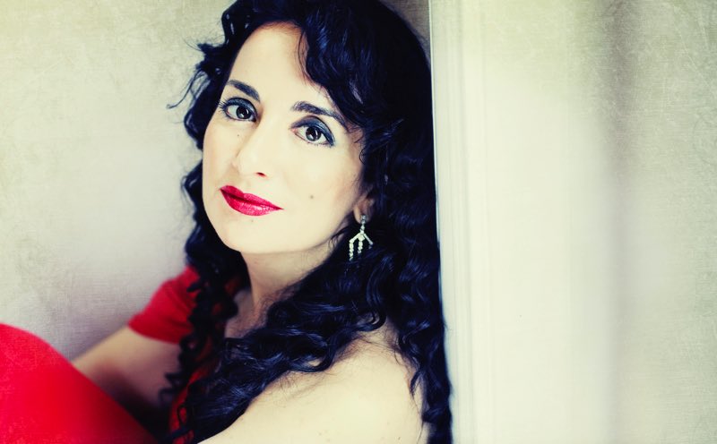 Spanish soprano who is known for blending expressive singing with intense acting. Discover this soprano and singing pedagogue’s education and career, as well as her opera, zarzuela, oratorio, lied, art song and musical repertoire. Discover the lyric soprano roles that she has performed, and the educational projects she has managed.